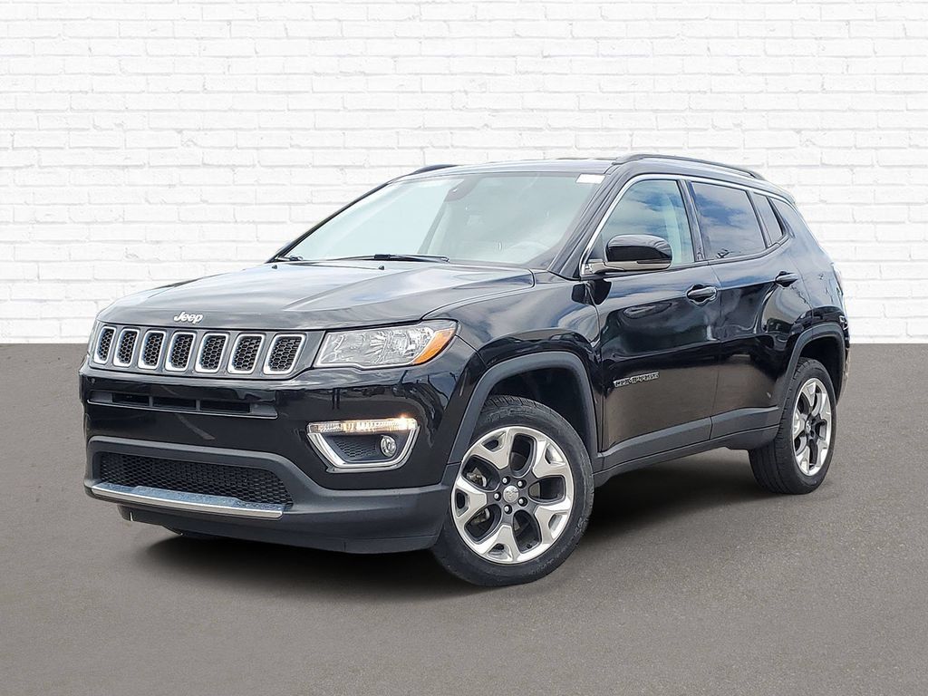 Used 2018 Jeep Compass Limited w/ Navigation Group AWD/4WD image 1