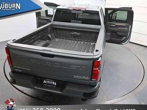 Used 2025 Chevrolet Silverado 3500 High Country w/ Technology Package image 36