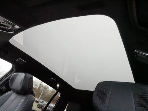 New 2025 Cadillac Escalade IQ Luxury 2 w/ LPO, Radiant Package image 26