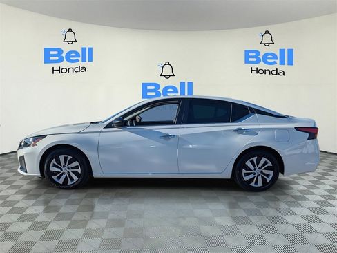Used 2025 Nissan Altima 2.5 S image 2