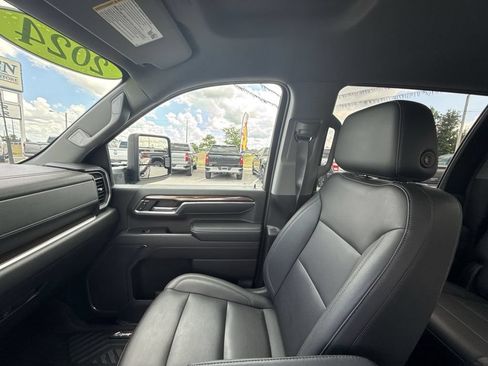 Used 2024 Chevrolet Silverado 2500 LT AWD/4WD image 31