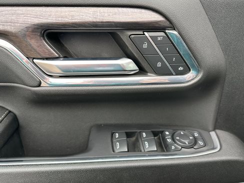 Used 2024 Chevrolet Silverado 2500 LTZ w/ LTZ Premium Package image 10