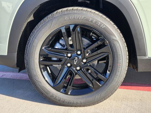 New 2026 Chevrolet Trax ACTIV w/ Sunroof Package image 13