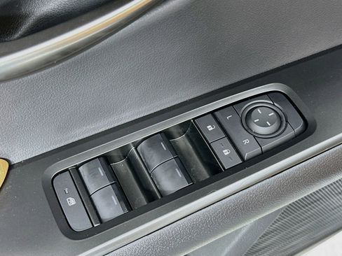 Used 2025 Lexus UX 300h FWD w/ Accessory Package (Z2) image 17