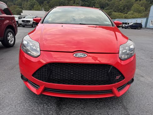 Used 2014 Ford Focus ST w/ Equipment Group 202A FWD image 2