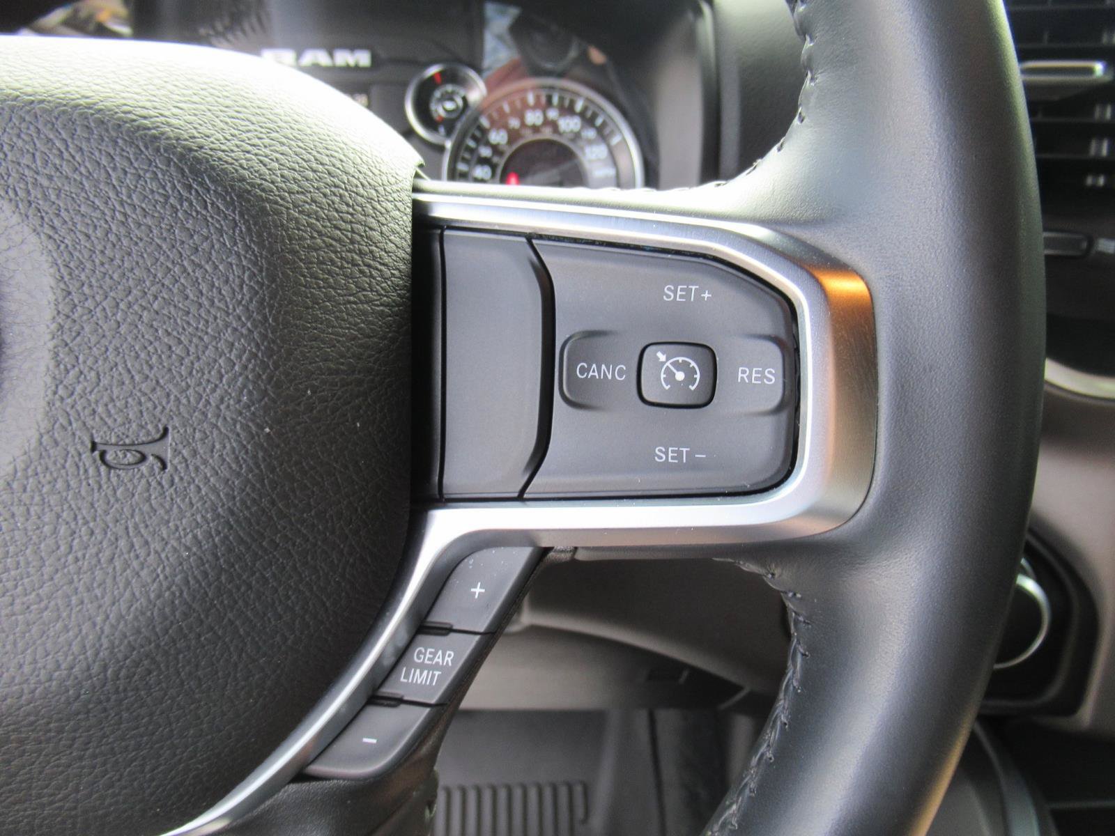 Certified 2024 RAM 1500 Big Horn RWD image 26