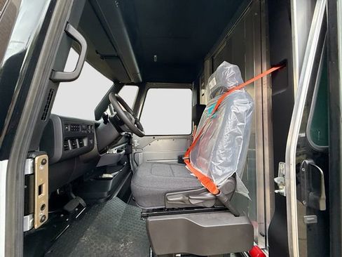 New 2025 Chevrolet Brightdrop 400 image 20