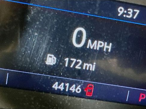 Used 2022 Buick Encore GX Select image 18