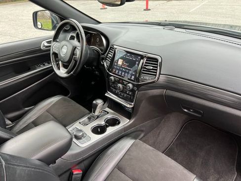 Used 2022 Jeep Grand Cherokee Laredo X image 36