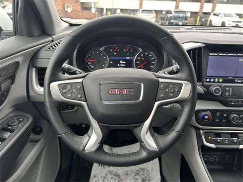 Used 2024 GMC Terrain SLT w/ LPO, Floor Liner Package image 34