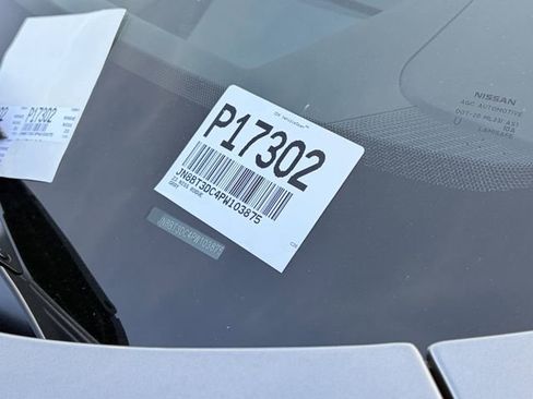 Used 2023 Nissan Rogue Platinum w/ Platinum Premium Package image 10