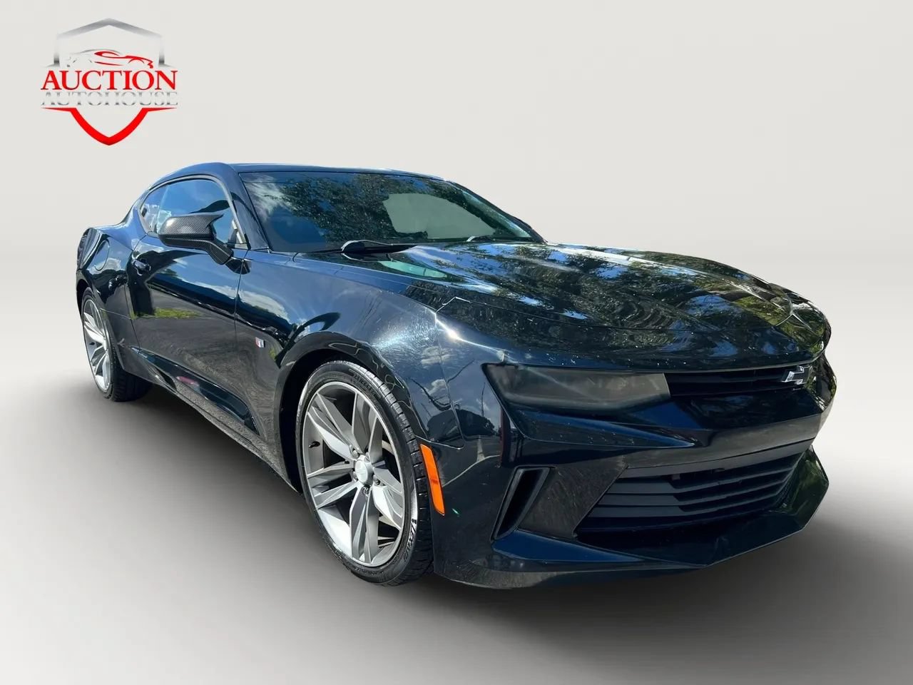 Used 2016 Chevrolet Camaro LT RWD image 3