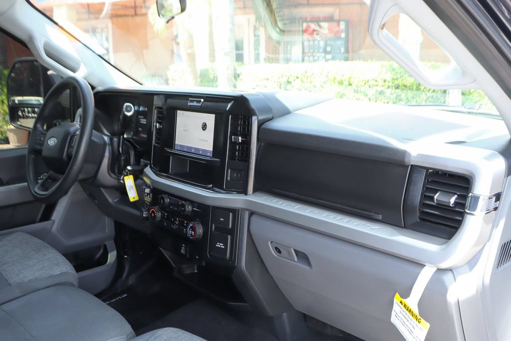 Used 2025 Ford F350 XLT AWD/4WD image 32