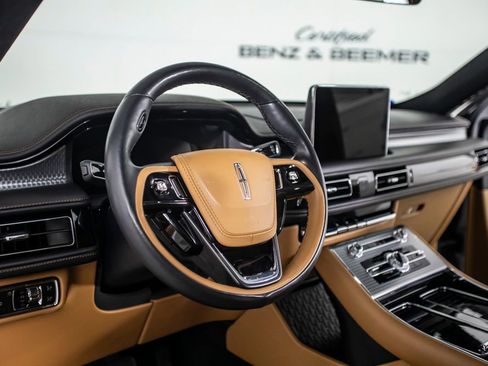 Used 2023 Lincoln Aviator Black Label w/ Dynamic Handling Package image 28