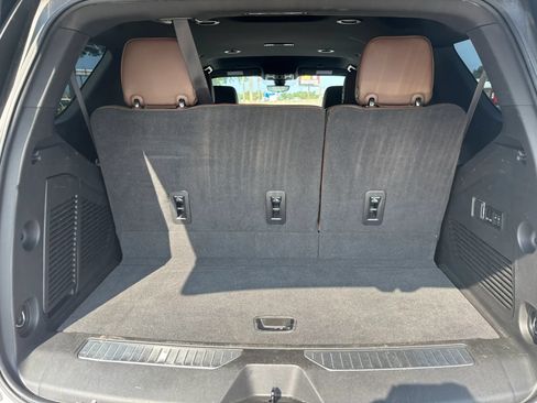 Used 2022 Chevrolet Tahoe High Country AWD/4WD image 18