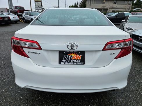 Used 2013 Toyota Camry LE image 11