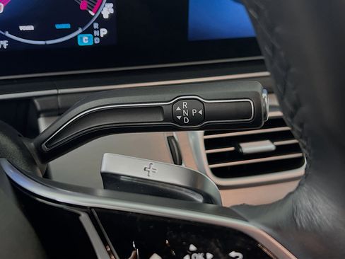 Used 2025 Mercedes-Benz GLE 350 4MATIC image 24