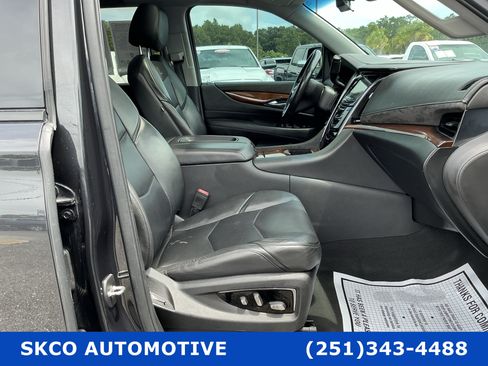 Used 2019 Cadillac Escalade Premium Luxury RWD image 13