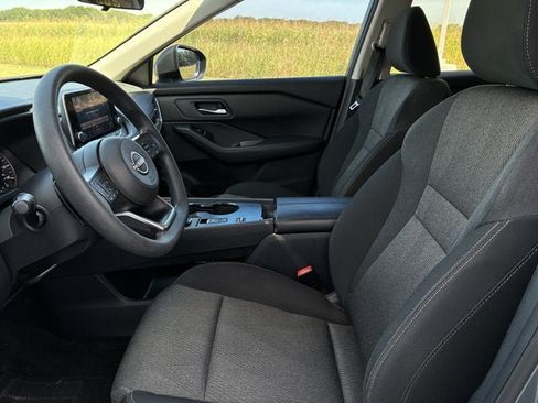 Used 2024 Nissan Rogue SV FWD image 13