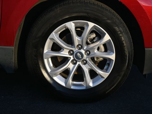 Used 2020 Chevrolet Equinox LT image 14