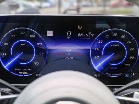 Used 2023 Mercedes-Benz EQS 450+ Sedan image 6