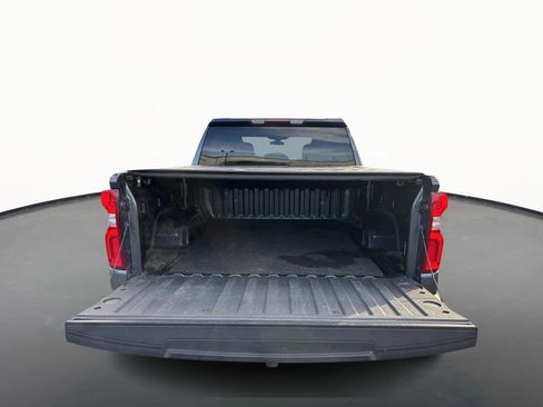 Used 2020 Chevrolet Silverado 1500 Custom w/ Custom Value Package image 15