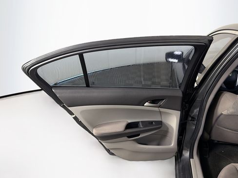 Used 2010 Honda Accord LX image 24
