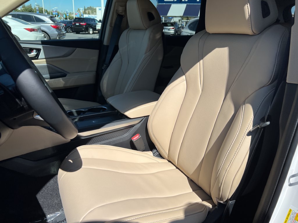 Used 2026 Acura MDX w/ Technology Package AWD/4WD image 16