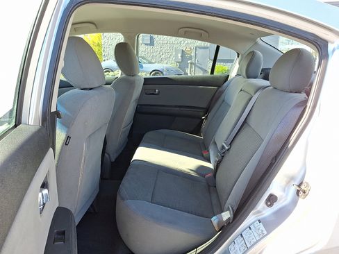 Used 2011 Nissan Sentra 2.0 S w/ Convenience Pkg image 12
