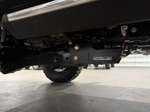 Used 2025 Ford F250 Platinum w/ Platinum Plus Package image 11