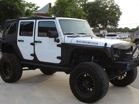 Used 2016 Jeep Wrangler Unlimited Sport AWD/4WD image 7
