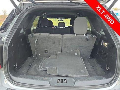 Used 2020 Ford Explorer XLT w/ Comfort Package image 8