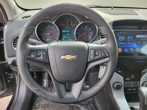 Used 2015 Chevrolet Cruze LT FWD image 20