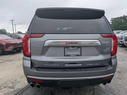 Used 2022 GMC Yukon XL Denali AWD/4WD image 3