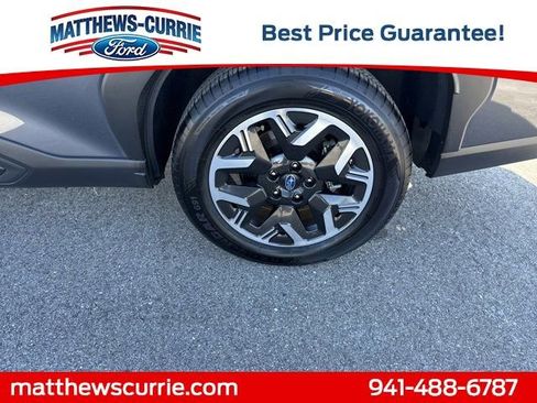 Used 2025 Subaru Forester AWD/4WD image 11