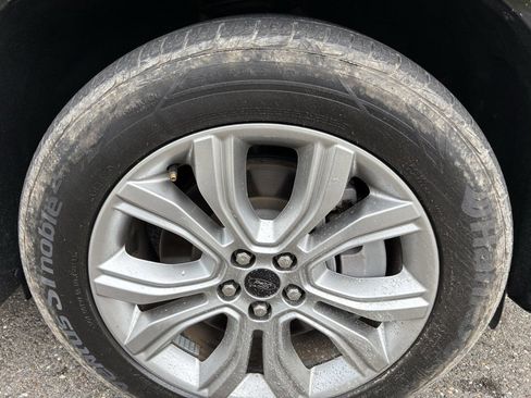 Used 2024 Ford Edge Titanium image 16