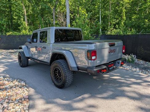 Used 2023 Jeep Gladiator Mojave w/ Trailer Tow Package AWD/4WD image 3
