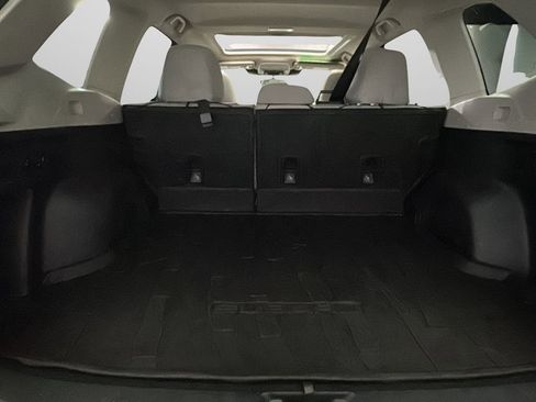 Used 2022 Subaru Forester Premium image 18