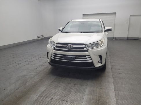 Used 2018 Toyota Highlander Plus AWD/4WD image 15