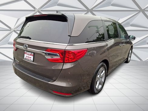 Used 2019 Honda Odyssey EX image 10