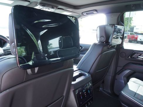 New 2026 GMC Yukon AT4 Ultimate AWD/4WD image 11
