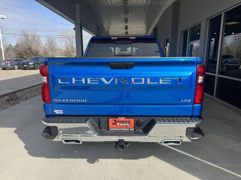 Used 2022 Chevrolet Silverado 1500 LTZ image 6