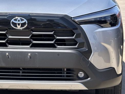 Used 2026 Toyota Corolla Cross XLE FWD image 9