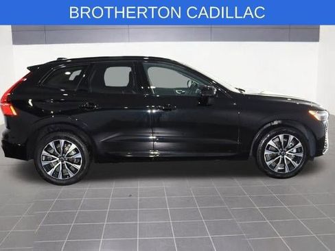Used 2025 Volvo XC60 B5 Plus AWD/4WD image 8