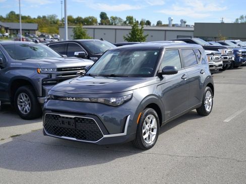 Used 2023 Kia Soul LX w/ Option Group 015 image 10