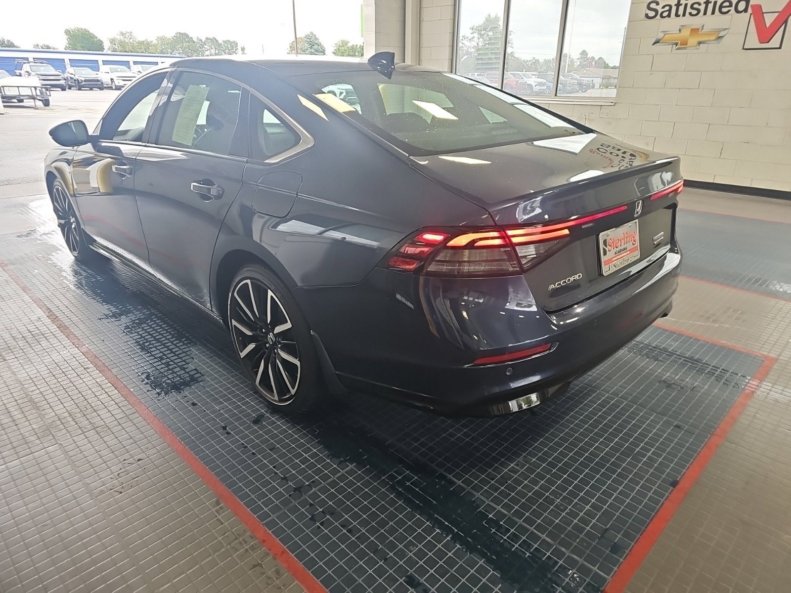 Used 2024 Honda Accord Touring image 4
