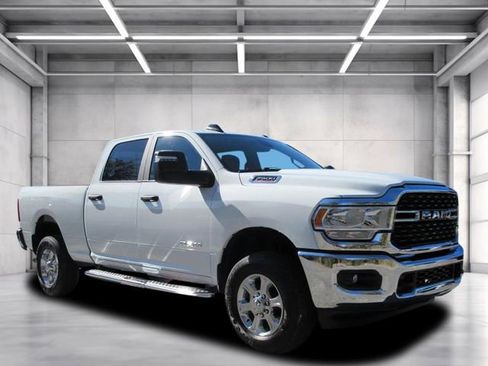 Used 2024 RAM 2500 Big Horn w/ Bed Utility Group image 1