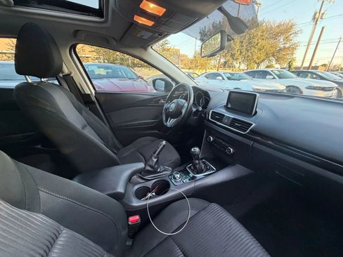 Used 2016 MAZDA MAZDA3 i Touring w/ Popular Equipment Package FWD image 16