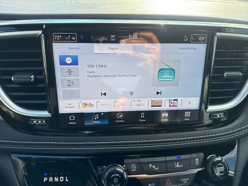 New 2026 Chrysler Pacifica Select w/ S Appearance Package image 25