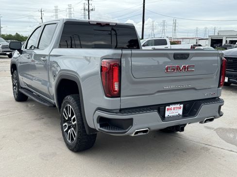 Used 2024 GMC Sierra 1500 AT4 w/ Technology Package AWD/4WD image 8